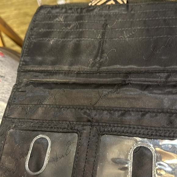 Vera Bradley gently used wallet. Very pretty no stains on it.​ - Picture 2 of 3